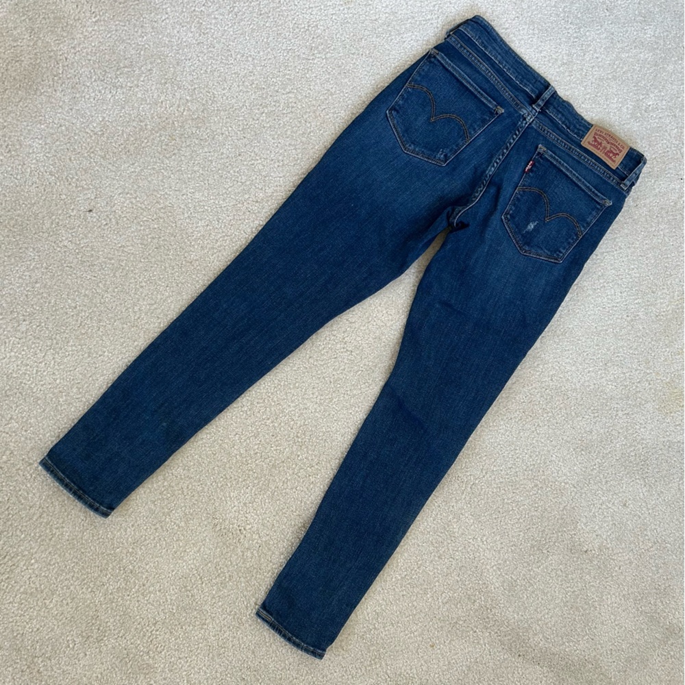 Levi’s Ripped Jeans - Picture 5 of 16